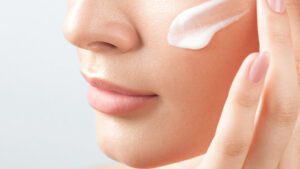 Skincare para pele sensível produtos e dicas essenciais